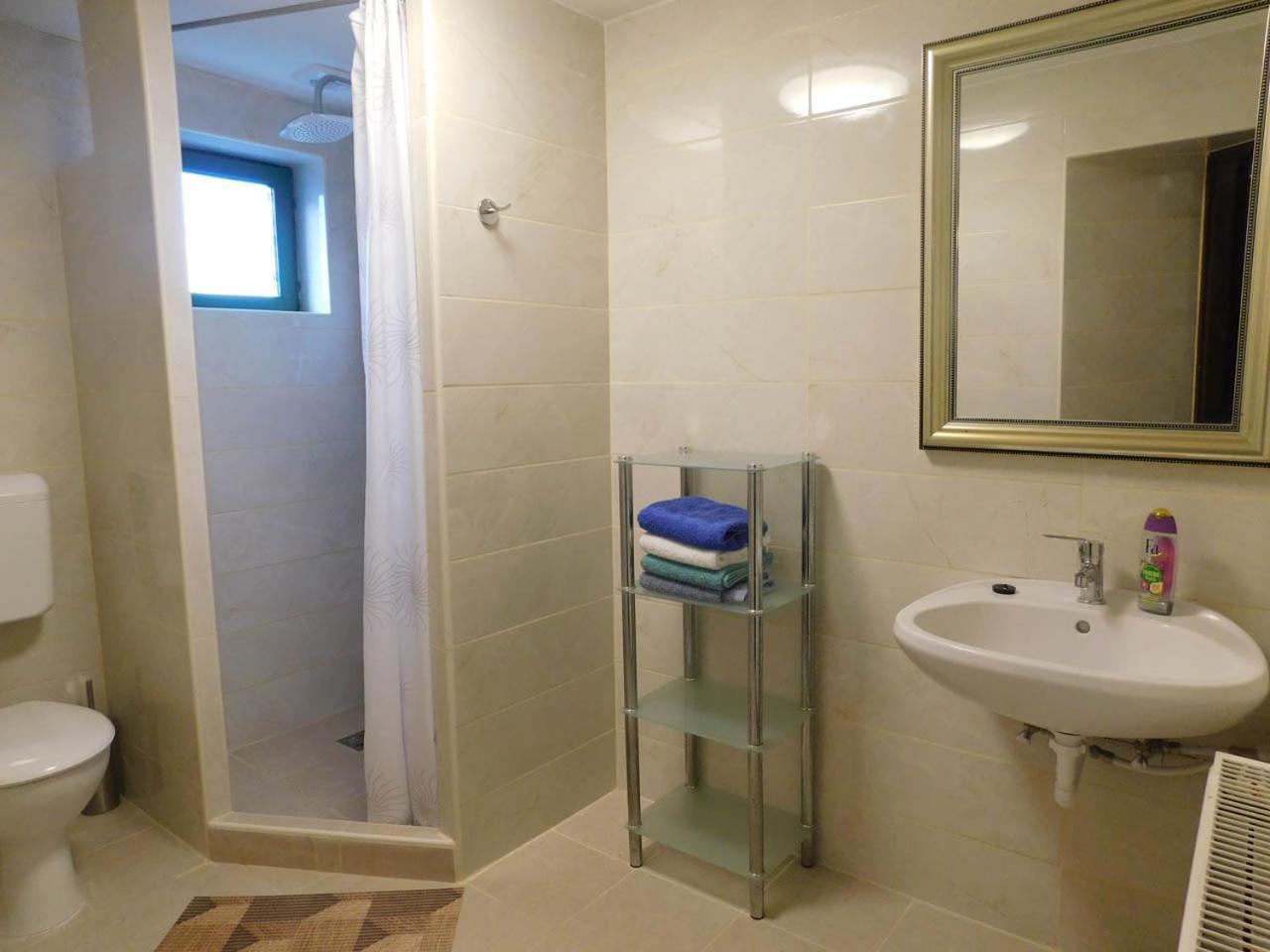 Joe Bacsi Rezidenciaja Apartment Kisharsany Room photo